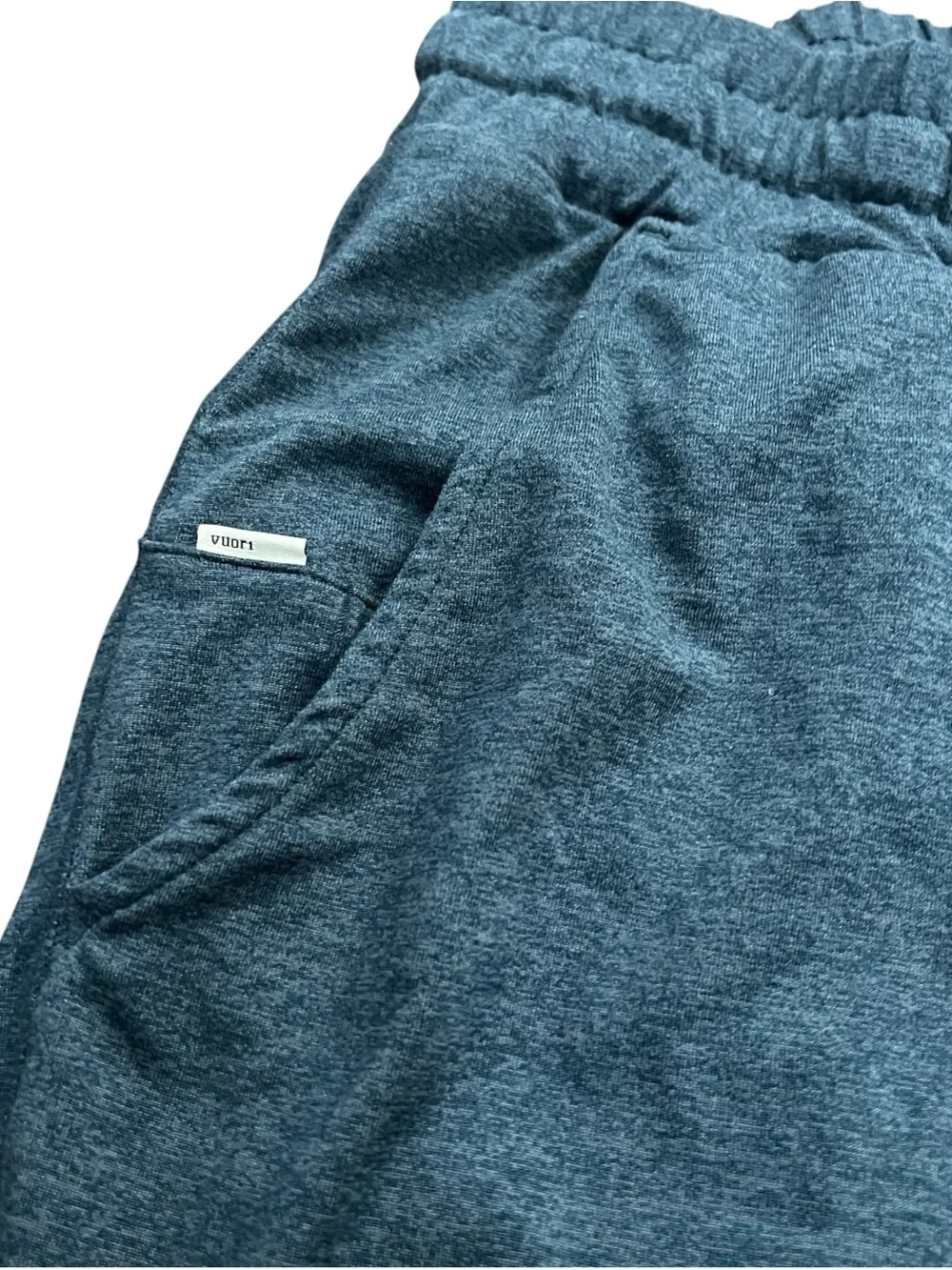 Vuori Ponto Performance Pant Men’s M Heather Teal Tapered Athletic Fit